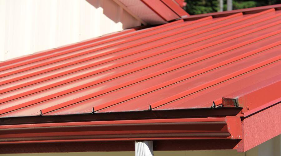 Professional metal roof installation in Wilsonville, IL
